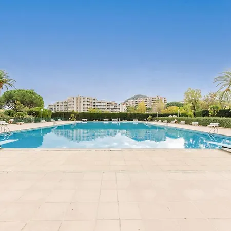 Apartamento Marine Royale Yourhosthelper