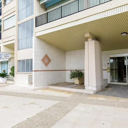 Marine Royale Yourhosthelper Daire *